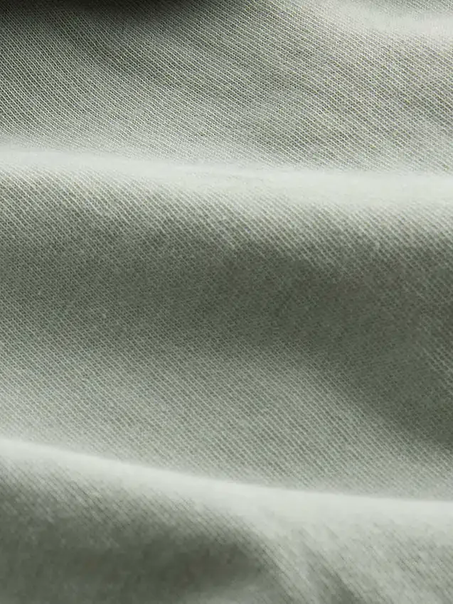 Dziecięcy T-shirt oversize o prostym kroju