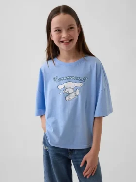 Dziecięcy T-shirt oversize o prostym kroju z motywem Sanrio