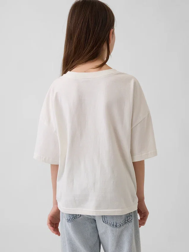 Dziecięcy T-shirt oversize o prostym kroju z motywem Sanrio