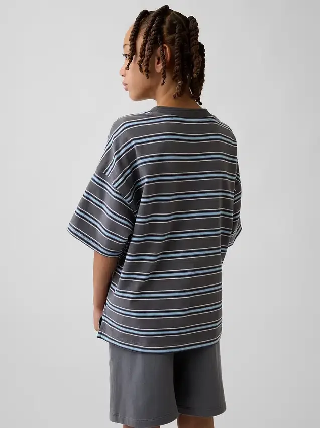 Dziecięcy T-shirt oversize z grubej dzianiny
