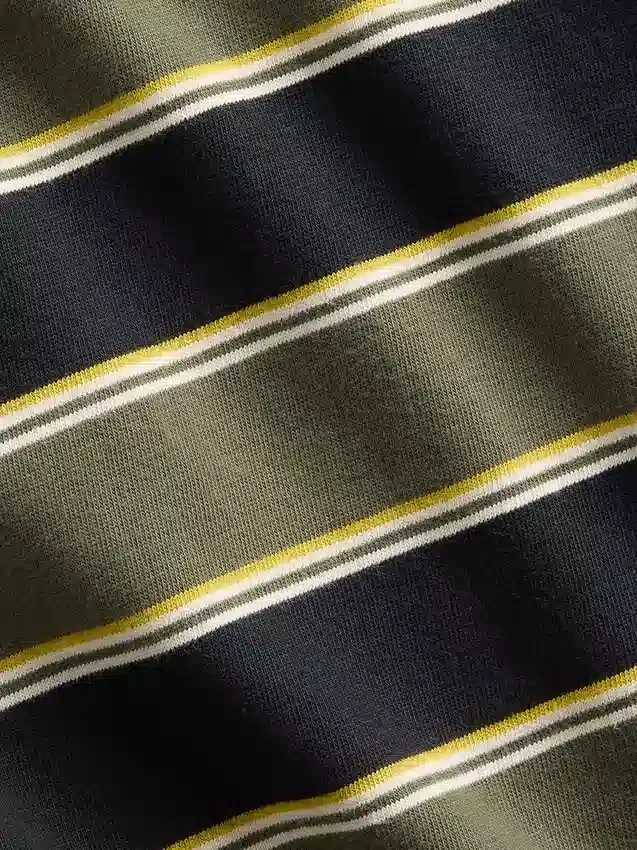 Dziecięcy T-shirt oversize z grubej dzianiny