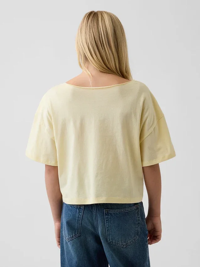Dziecięcy T-shirt oversize z szerokim dekoltem