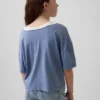 Dziecięcy T-shirt oversize z szerokim dekoltem