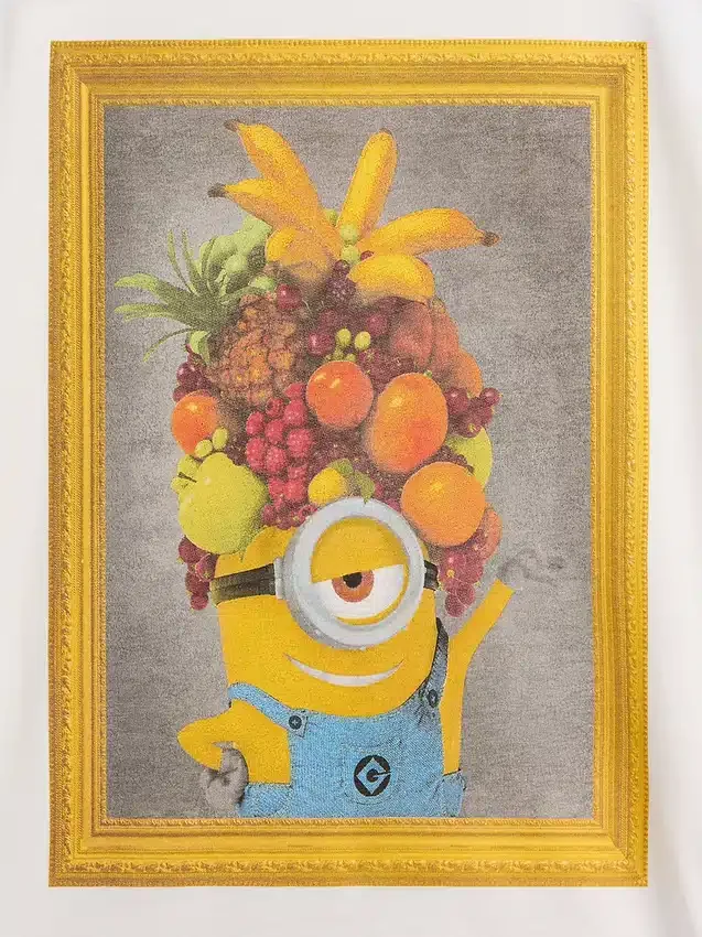 Dziecięcy T-shirt tunika oversize z motywem Minionków