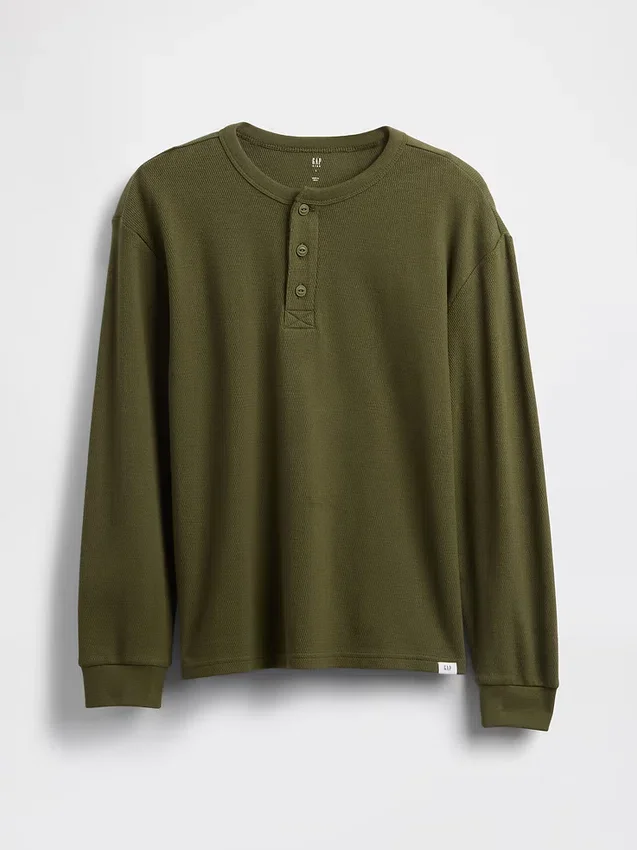 Dziecięcy T-shirt typu Henley o luźnym kroju