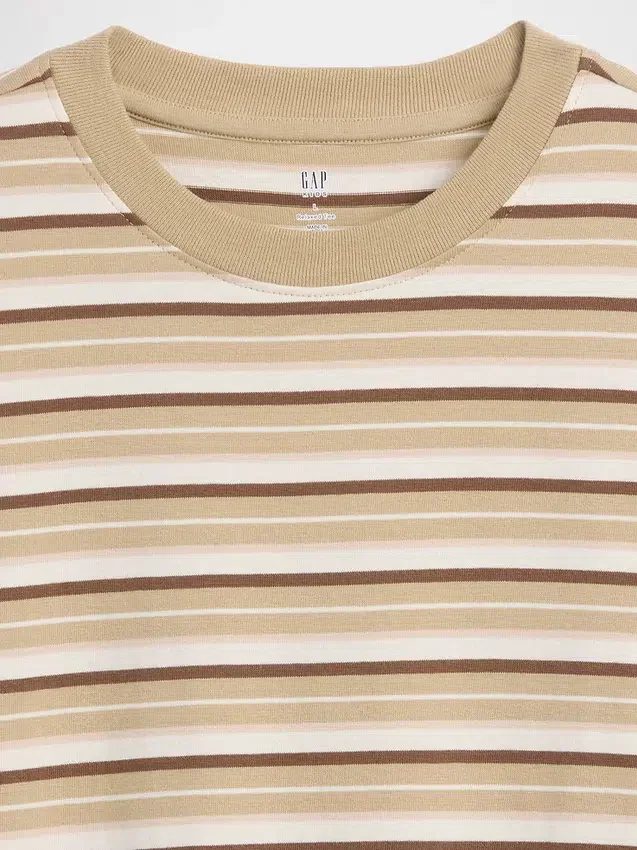 Dziecięcy T-shirt w paski o luźnym kroju