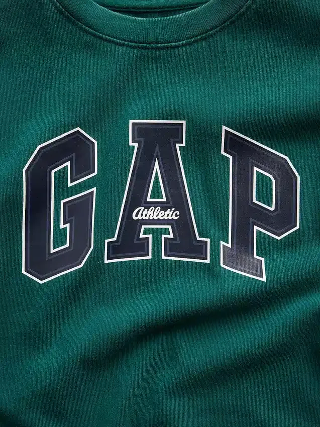 Dziecięcy T-shirt z grubej bawełny o luźnym kroju z Gap Logo