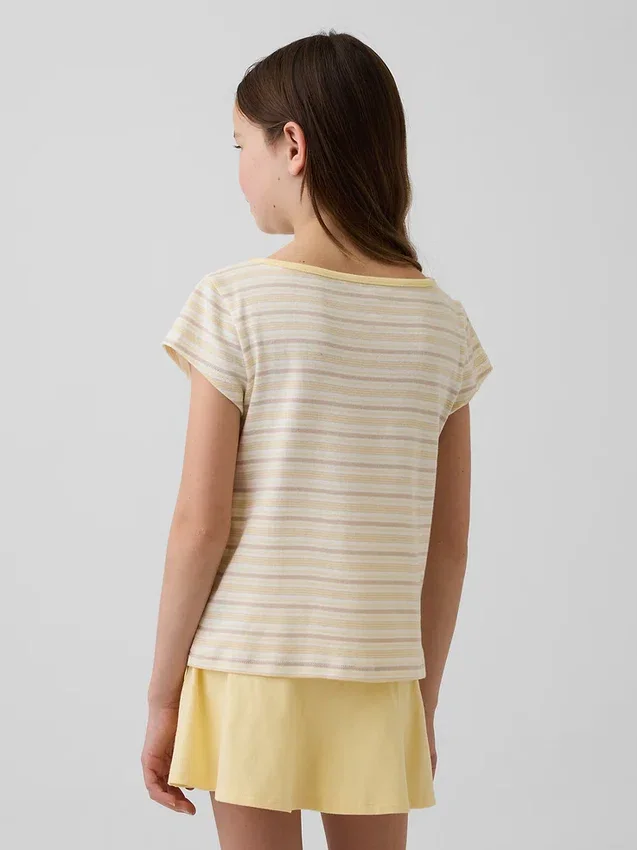 Dziecięcy T-shirt z krótkim rękawem o dopasowanym kroju