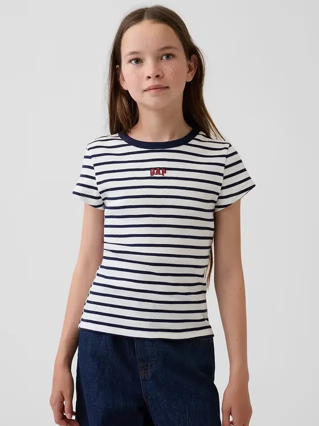Dziecięcy T-shirt z prążkowanego materiału z haftem