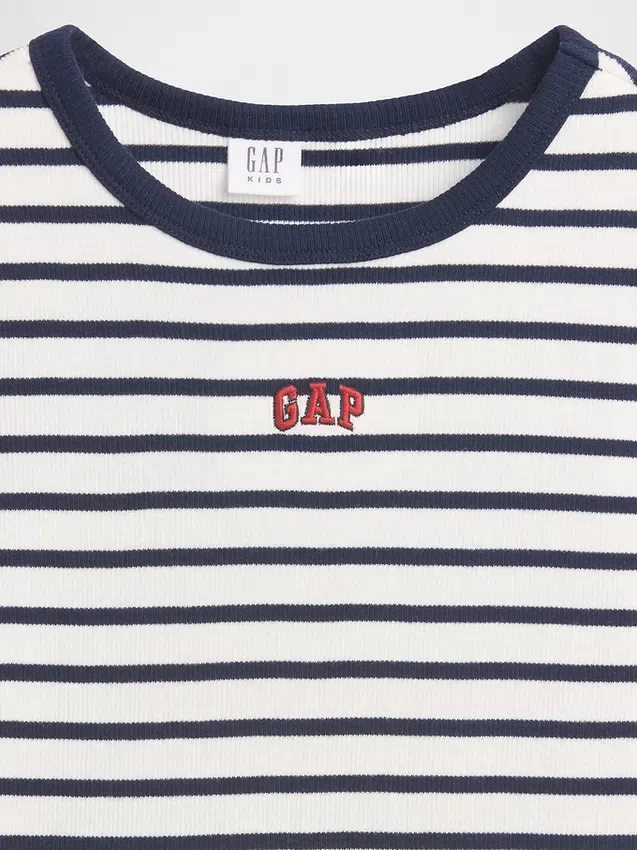 Dziecięcy T-shirt z prążkowanego materiału z haftem