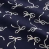 Dziecięcy T-shirt z prążkowanym dekoltem typu mockneck