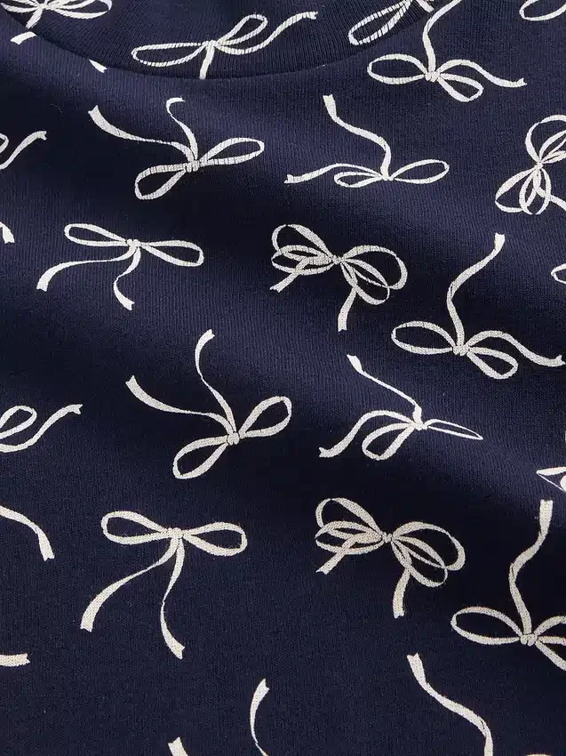 Dziecięcy T-shirt z prążkowanym dekoltem typu mockneck