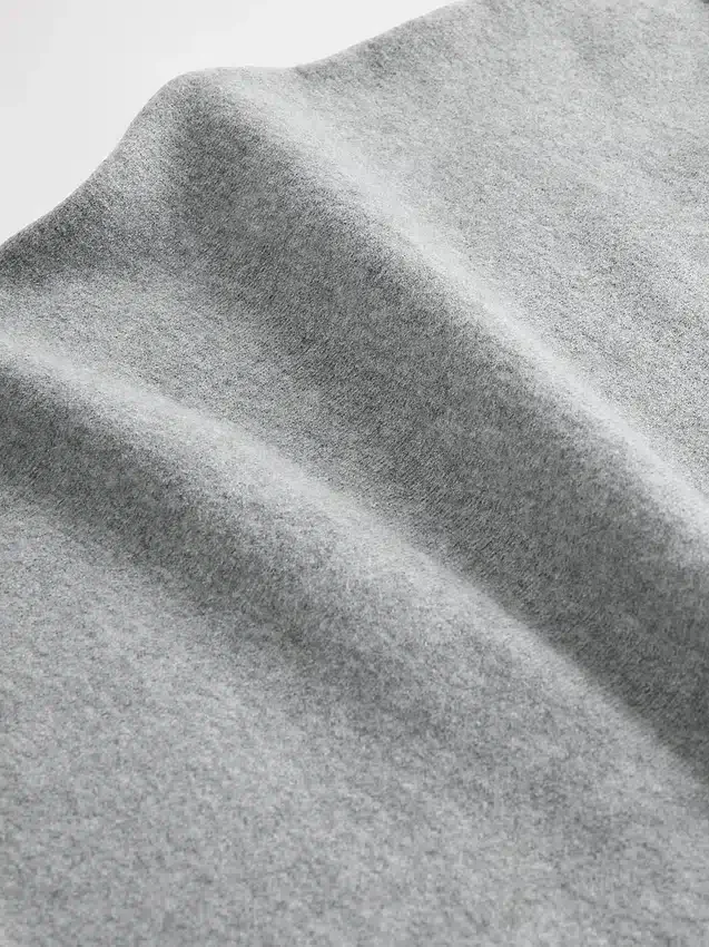 Elastyczna spódnica midi z materiału CashSoft