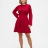 Elastyczna sukienka sweterkowa mini z dzianiny CashSoft