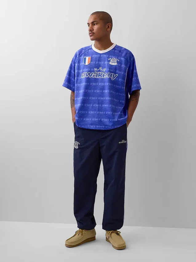 Gap × Awake Ny – koszulka z nadrukiem w stylu oversize