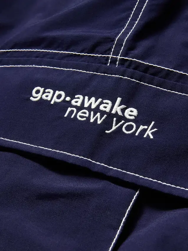 GAP × Awake Ny – luźne spodnie dresowe typu cargo