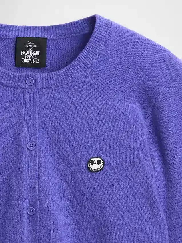 GAP × Disney „Miasteczko Halloween” Tima Burtona – kardigan z motywem czaszek z dzianiny CashSoft
