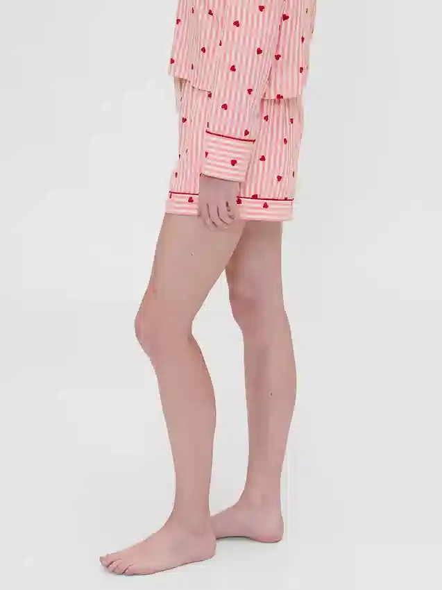 Gap × Summer Fridays Flanelowe szorty piżamowe z motywem serc