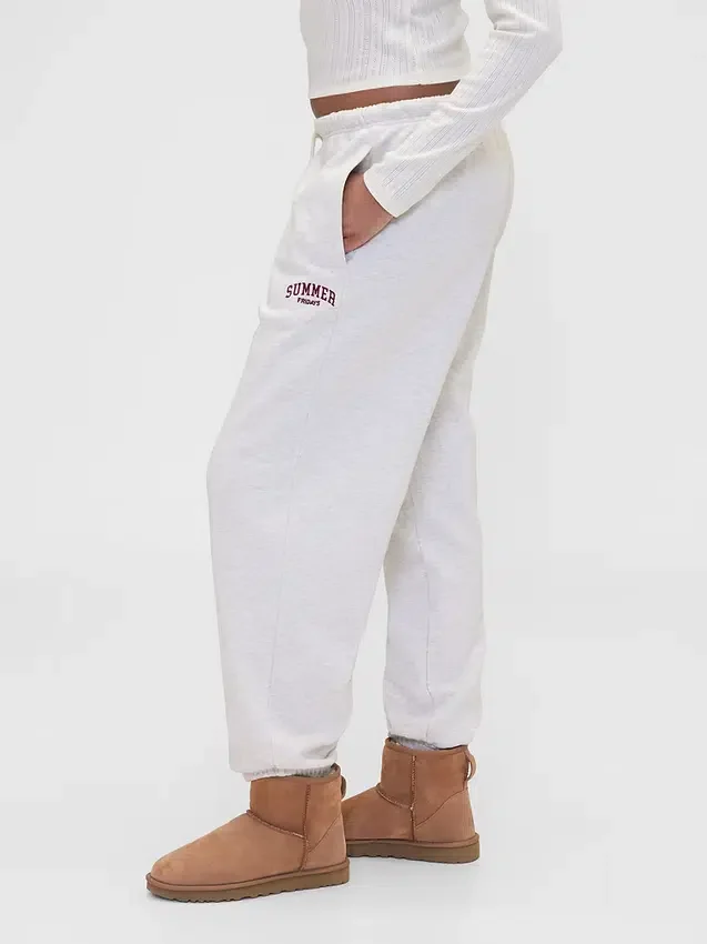 Gap × Summer Fridays – grube spodnie dresowe z luźnym krojem i logo