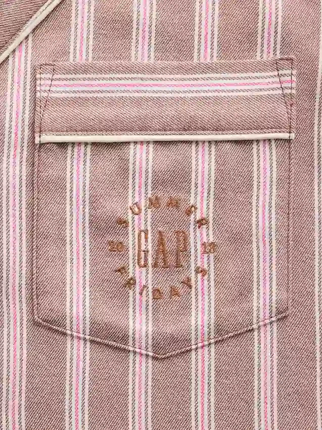 GAP × Summer Fridays Luźna flanelowa koszula piżamowa w paski