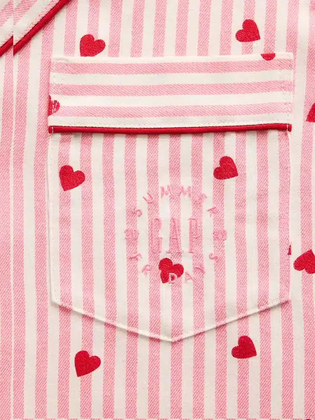 GAP × Summer Fridays Luźna flanelowa koszula piżamowa w serduszka