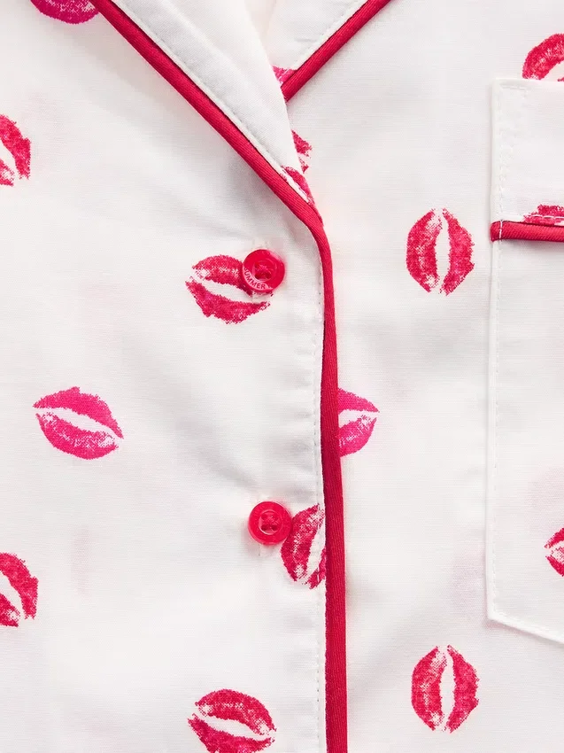 Gap × Summer Fridays Luźna popelinowa koszula piżamowa „Kiss”