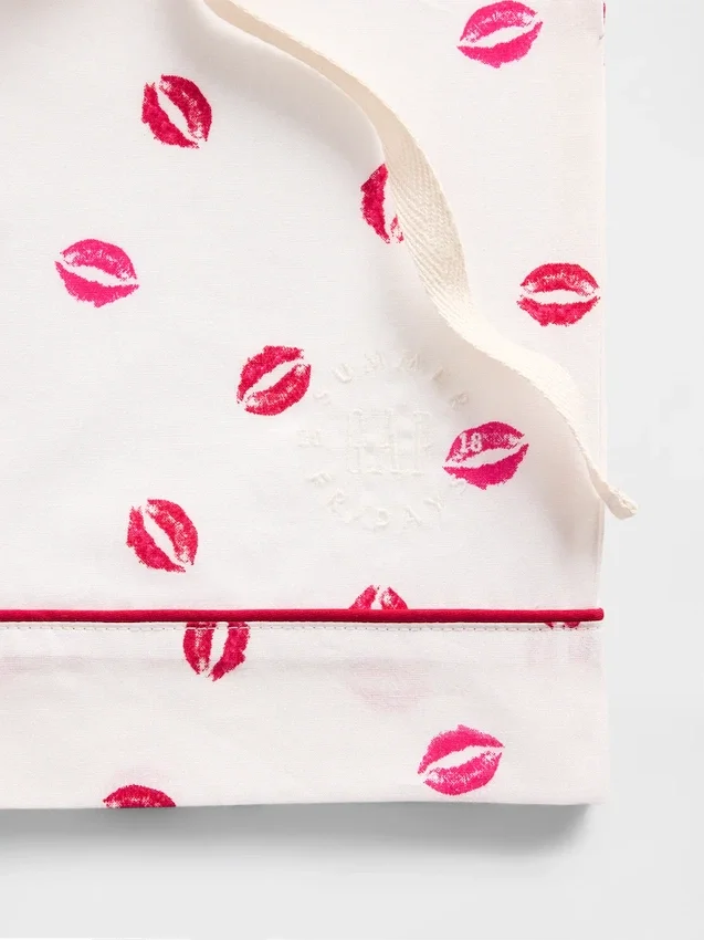 Gap × Summer Fridays Poplinowe szorty piżamowe typu boxer z nadrukiem „Kiss”