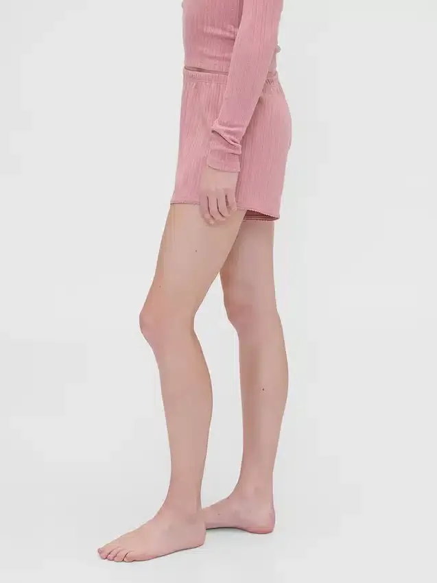GAP × Summer Fridays – szorty piżamowe z dzianiny typu pointelle