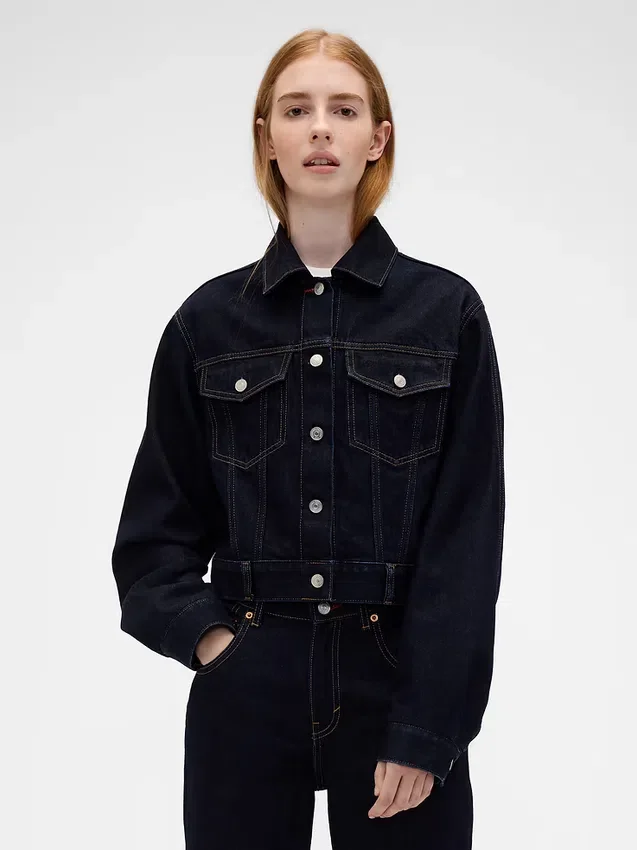 GAP × Victoria Beckham – luźna, skrócona kurtka dżinsowa