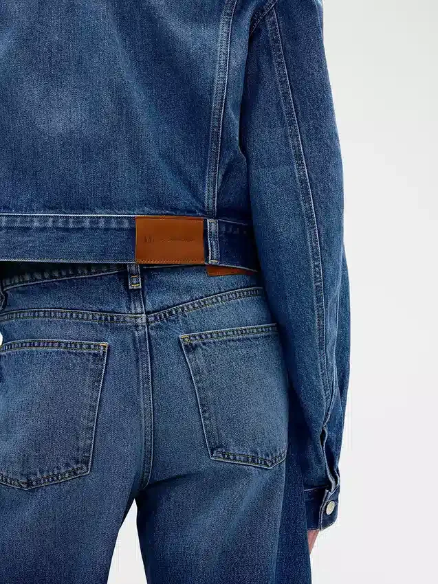GAP × Victoria Beckham – luźna, skrócona kurtka dżinsowa