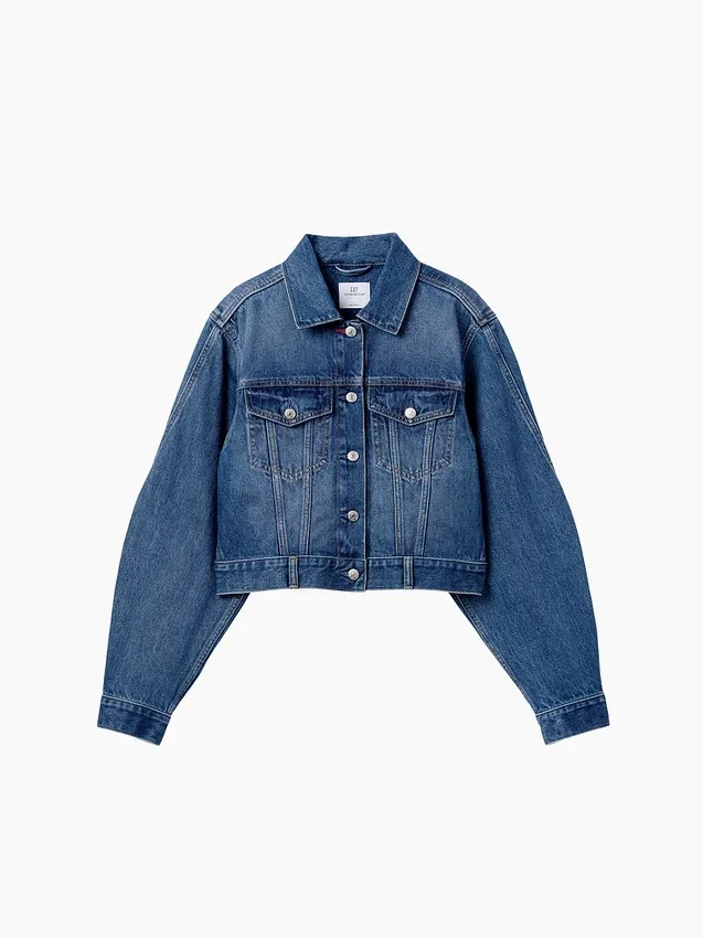 GAP × Victoria Beckham – luźna, skrócona kurtka dżinsowa
