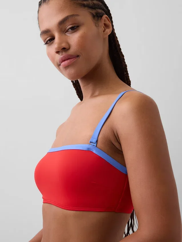 Górka bikini typu bandeau