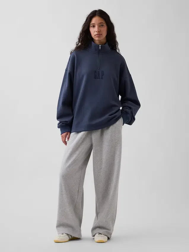 Gruba bluza oversize z logo i zamkiem do jednej czwartej długości