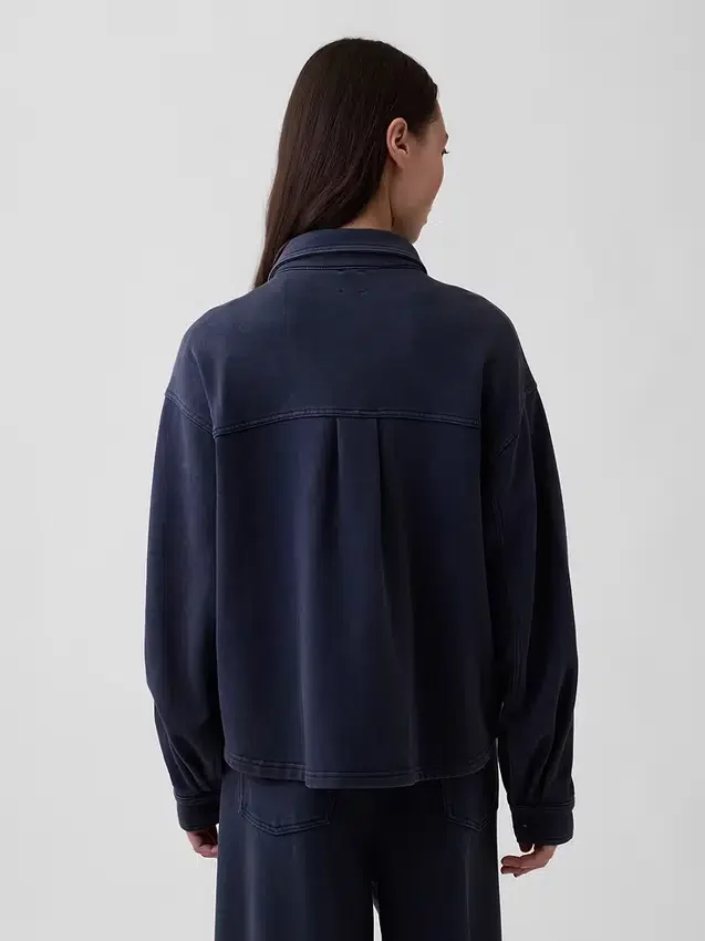 Gruba koszula z frotte francuskiego w stylu oversize z zapięciem na guziki