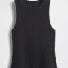Gruba koszulka bez rękawów z dekoltem typu halter