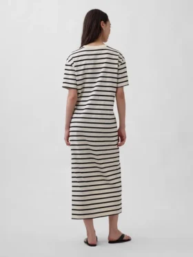 Gruba, oversizowa sukienka typu T-shirt w stylu maxi