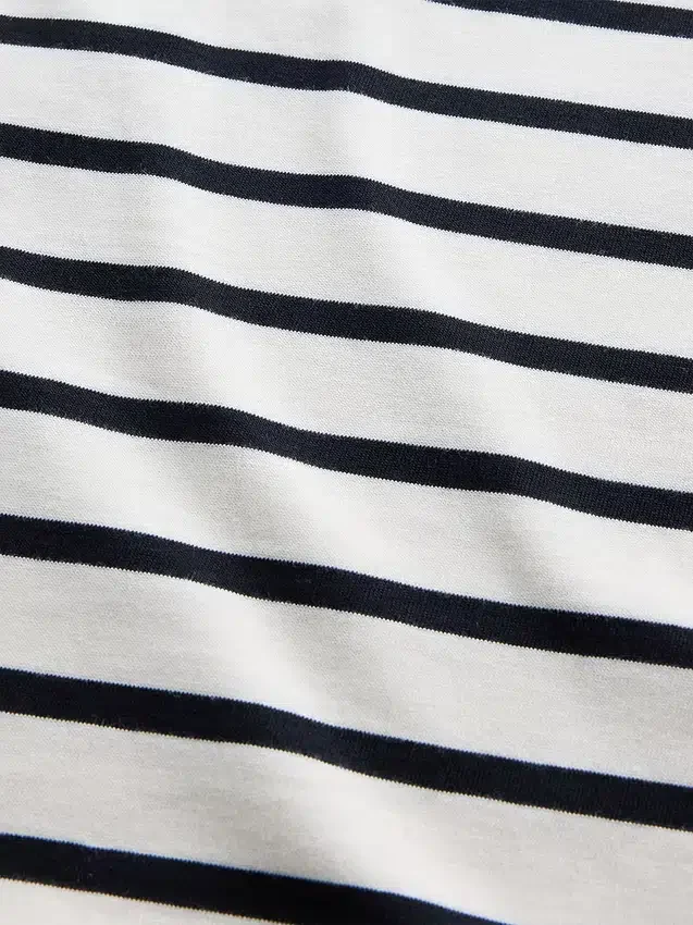 Gruba, oversizowa sukienka typu T-shirt w stylu maxi