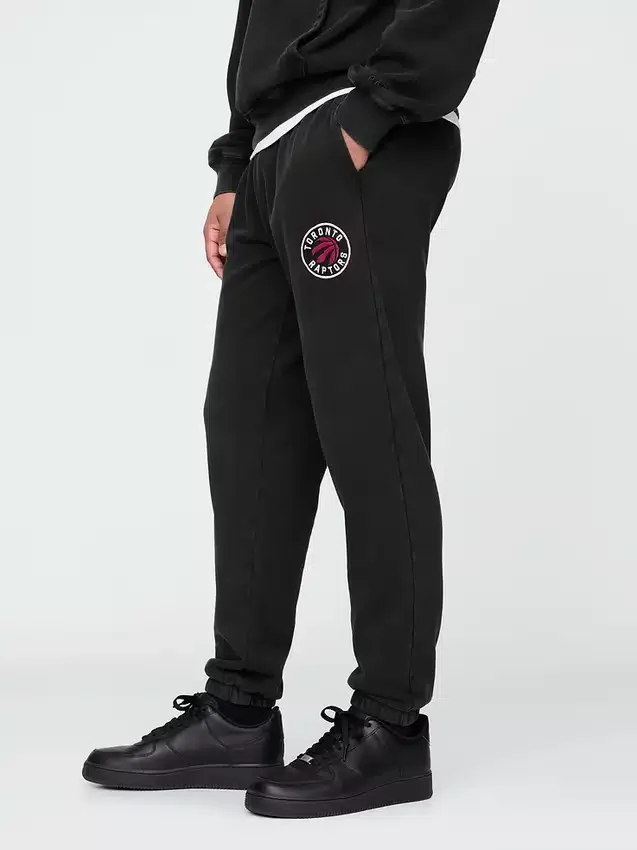Grube spodnie dresowe z logo NBA Toronto Raptors