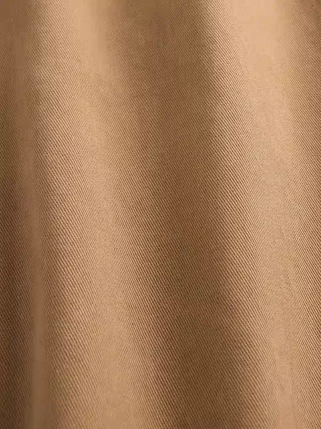Grube spodnie khaki z tkaniny skośnej w stylu lat 90. o luźnym kroju