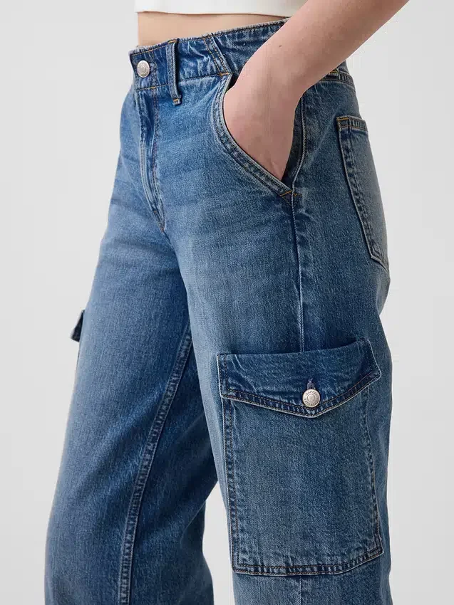 Jeansy cargo z niskim stanem w stylu lat 90.