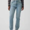 Jeansy Curvy z wysokim stanem, o kroju slim straight w stylu lat 90.