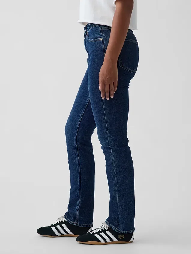 Jeansy Curvy z wysokim stanem, o kroju slim straight w stylu lat 90.