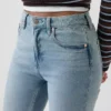 Jeansy Curvy z wysokim stanem, o kroju slim straight w stylu lat 90.