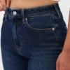 Jeansy Curvy z wysokim stanem, o kroju slim straight w stylu lat 90.