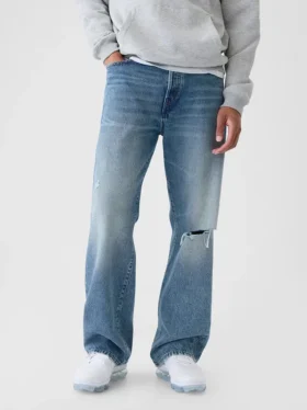 Jeansy o luźnym kroju w stylu lat 90.
