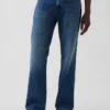 Jeansy typu bootcut