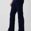 Jeansy typu bootcut