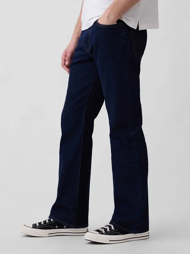 Jeansy typu bootcut