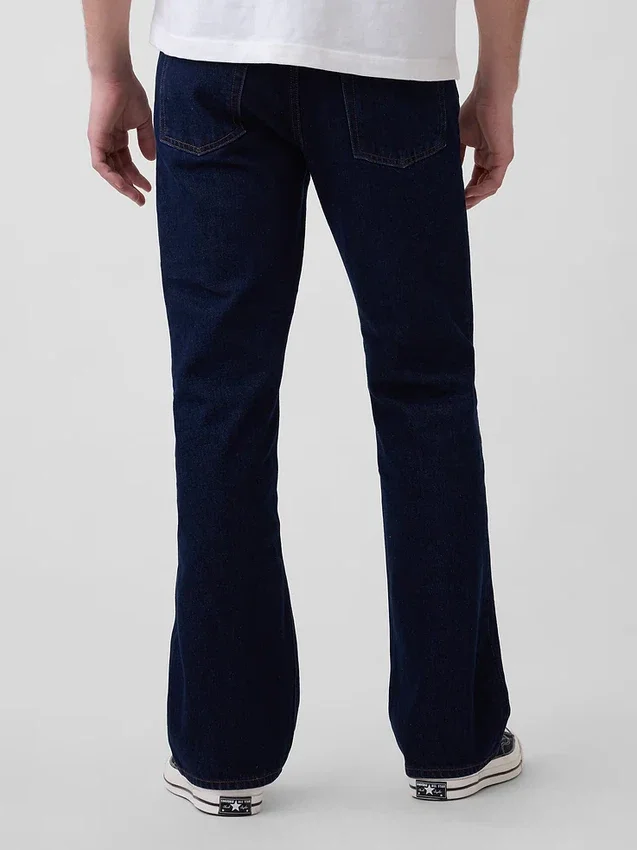 Jeansy typu bootcut