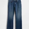 Jeansy typu bootcut
